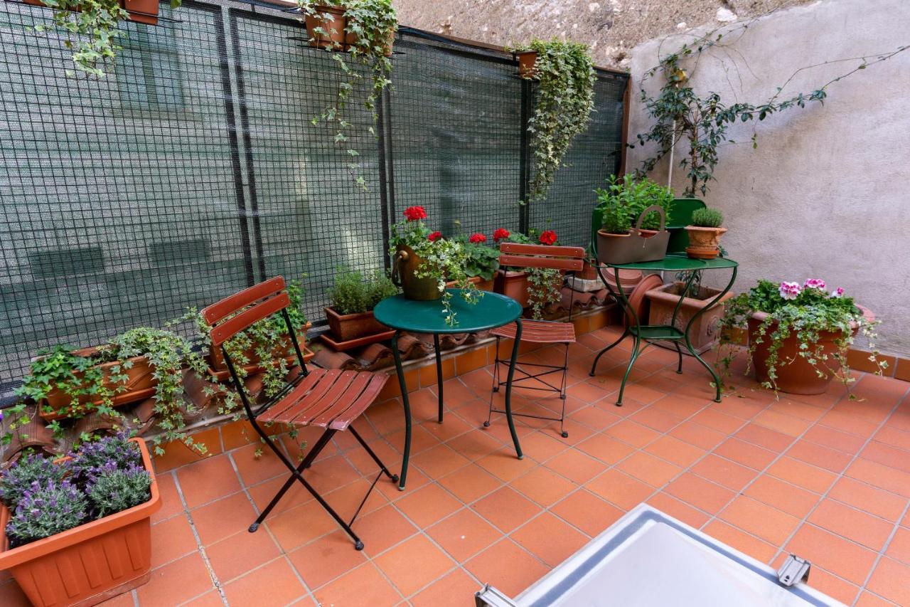 B&B S. Trinità 18 Suites&Rooms Trento Esterno foto