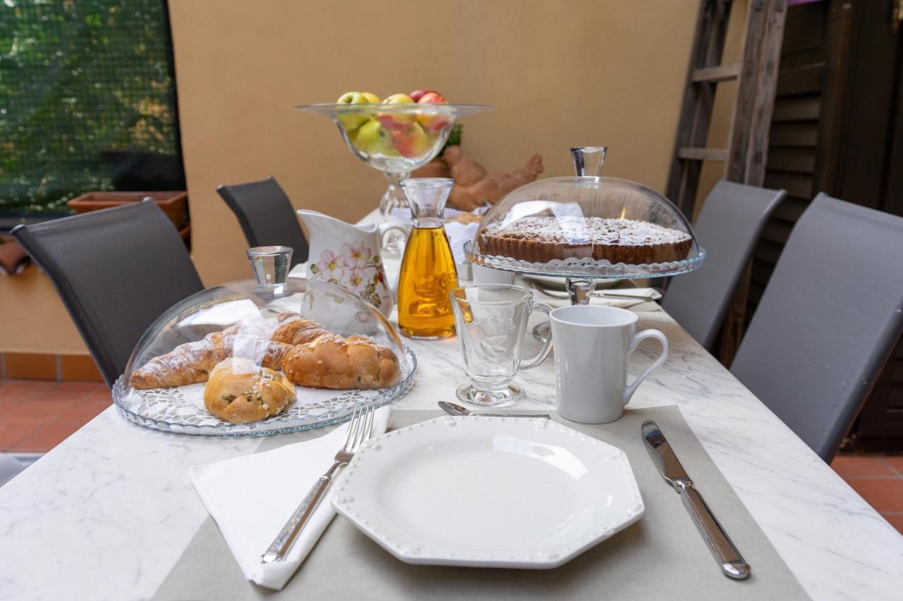 B&B S. Trinità 18 Suites&Rooms Trento Esterno foto